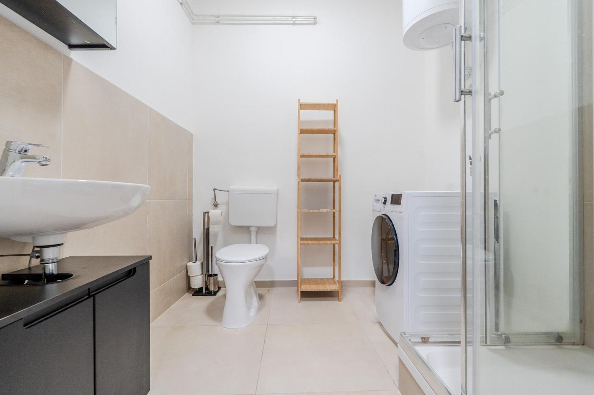 Apartment Whats-app Self-check-in - Vibrant Life In